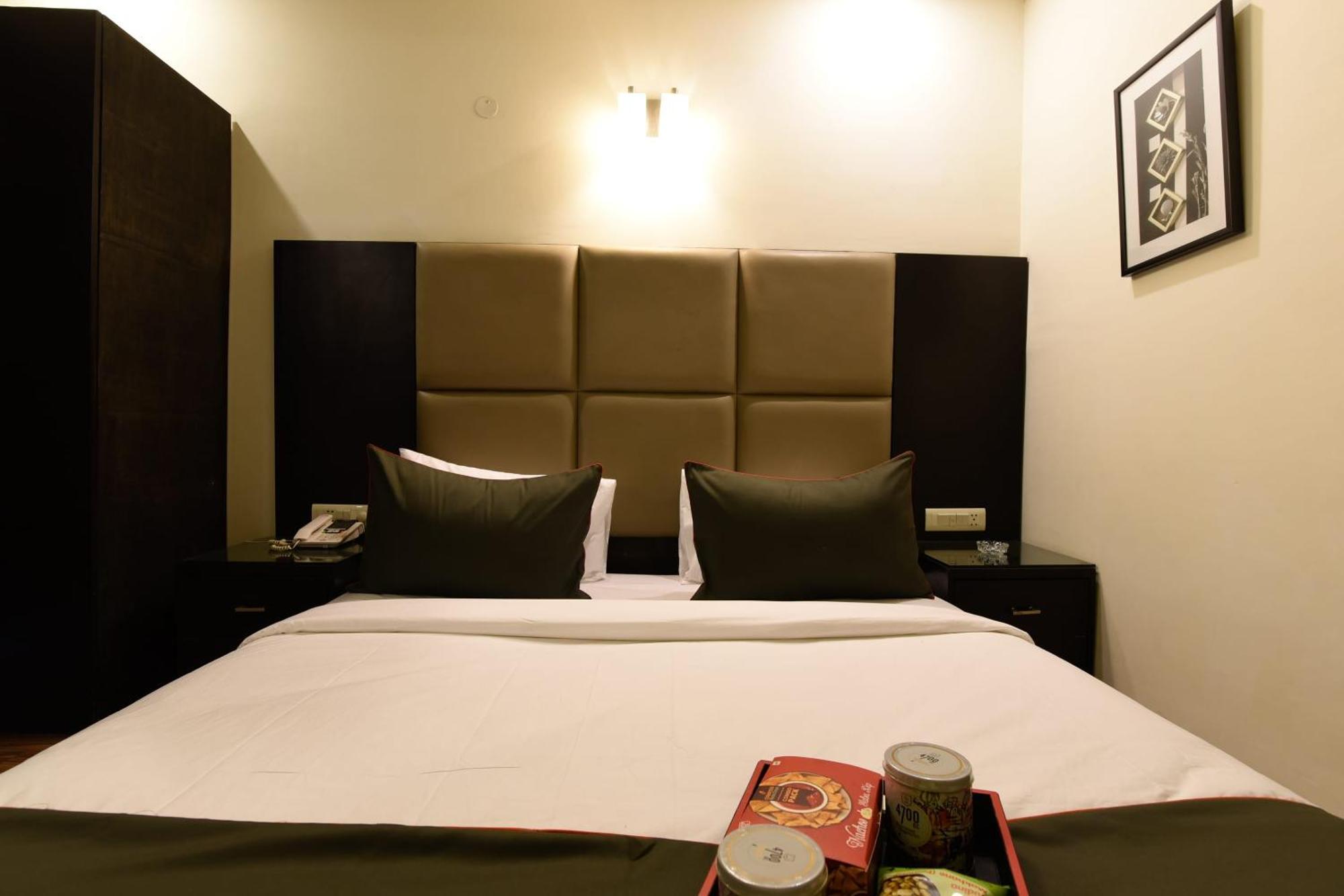 Hotel O Venkata Sai Sadan Mathrusree Nagar Kondapur  Luaran gambar
